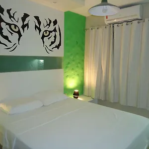 804 Lindo Flat Mobiliado Com Vista Lateral Mar Na Praia De Iracema Fortaleza (Ceara)